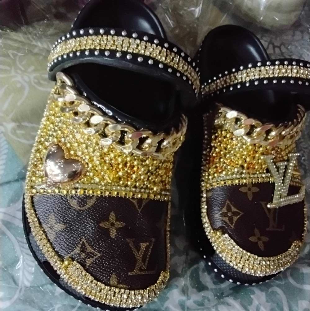 Custom crocs - Picture 3 of 3